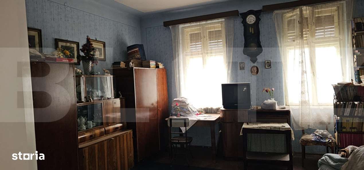 Casa in centru cu potential deosebit - Imagine principală: 4/6