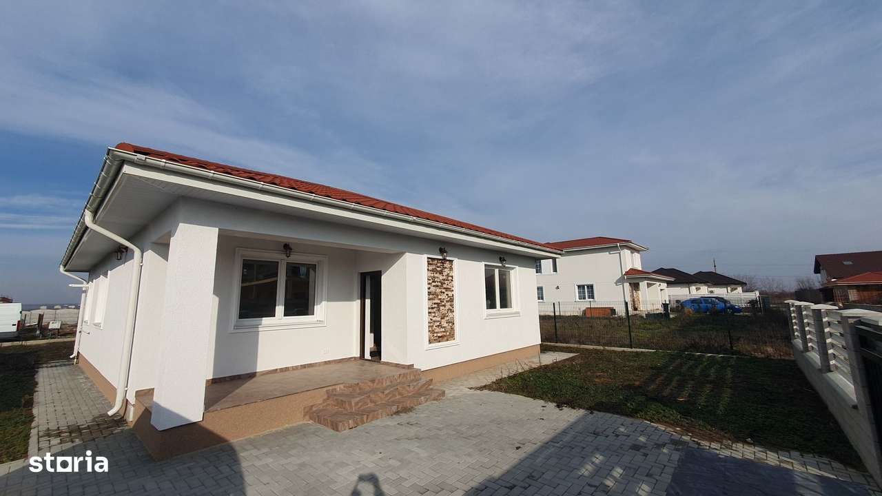 Casa dintre lacuri, Crevedia, cartier nou.-0