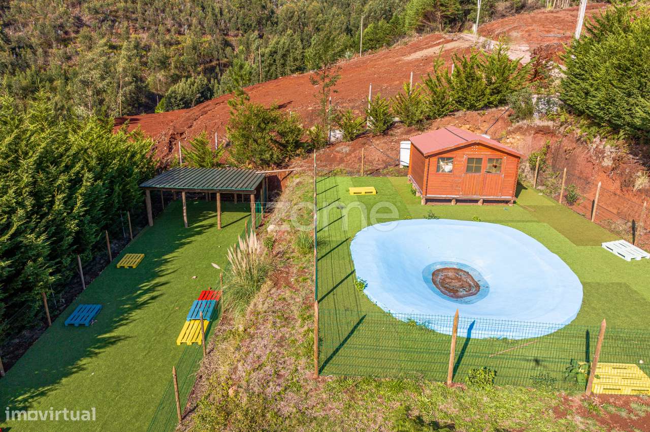 Terreno com Casa Incluída - Potencial para Múltiplos Projetos - Grande imagem: 4/44