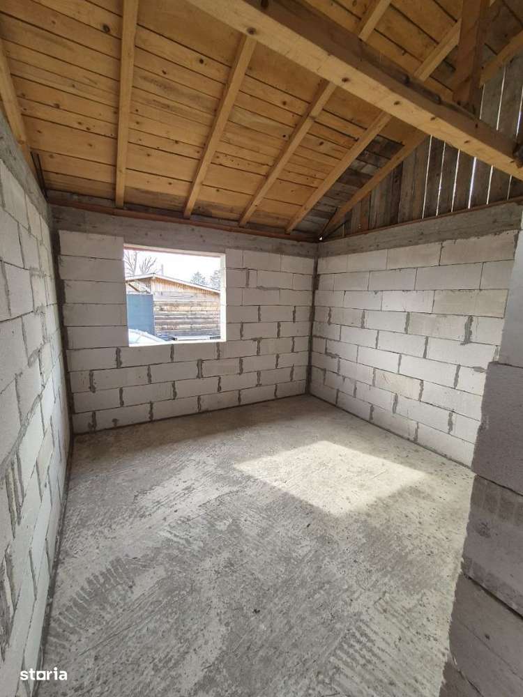 Caciulati, vanzare casa 3 camere la rosu, teren 500mp.-18