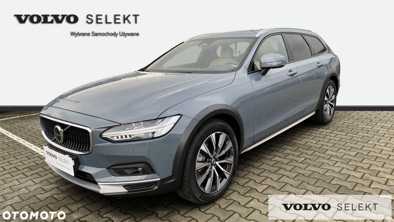 Volvo V90 Cross Country - 1