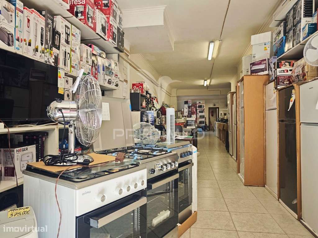 Loja com 140 m² à Venda na Rua Passos Manuel em Lisboa - Grande imagem: 2/8