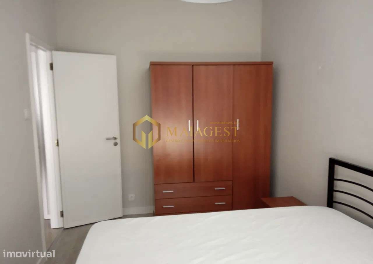 T1 em Paranhos ao lado da Universidade Fernando Pessoa - Grande imagem: 4/8