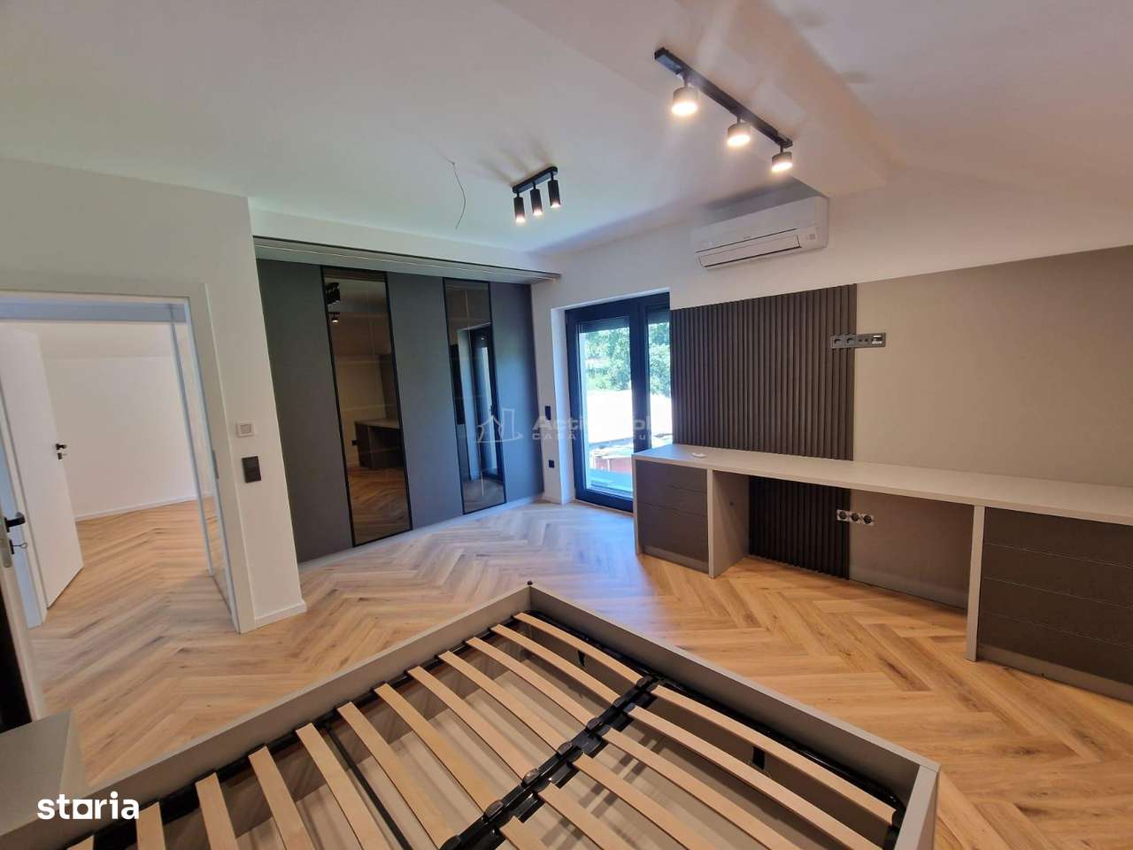 Resita, Vila noua, tot modern cu teren 1400 mp.C Caransebesului Km.4 - Imagine principală: 5/20