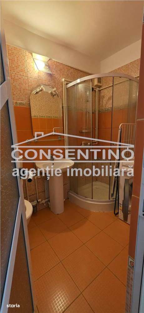 Se vinde garsoniera in cart. Brosteni , etaj1 , mobilata si utilata-9