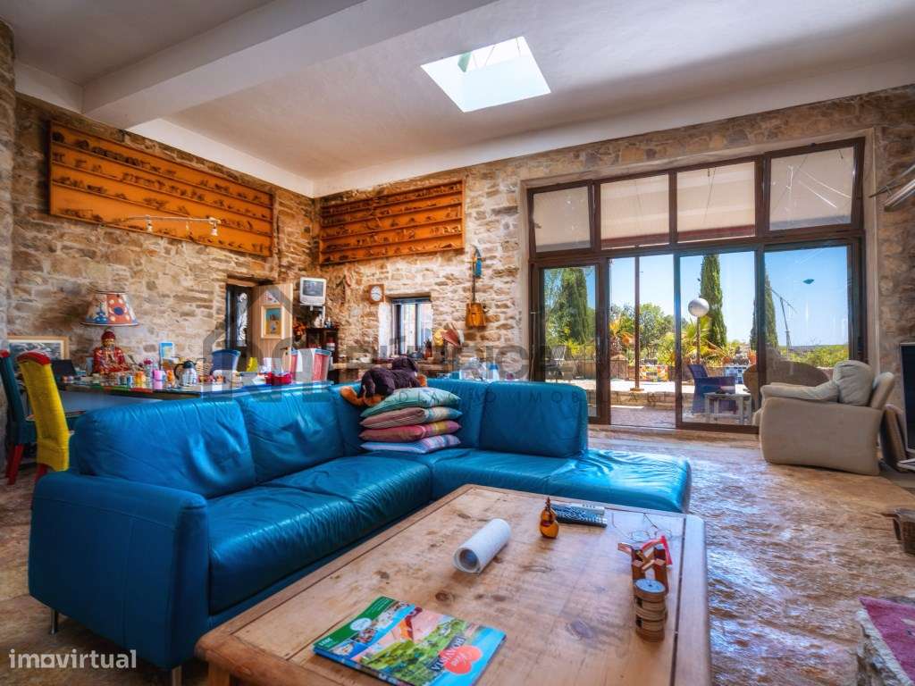 Propriedade Única em Zona Privilegiada com Vista Mar e Piscina - Loulé-9