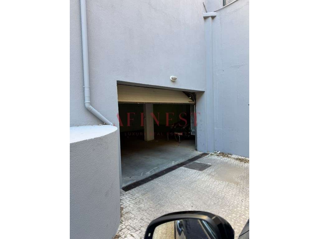 GARAGEM AMPLA PARA 6 CARROS | SÃO DOMINGOS DE RANA-8