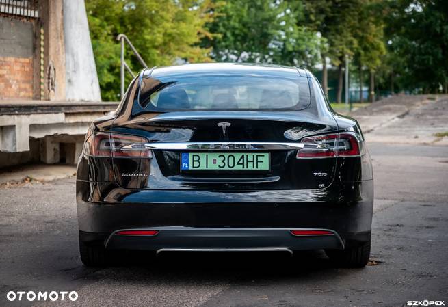 Tesla Model S Long Range Plus - 8