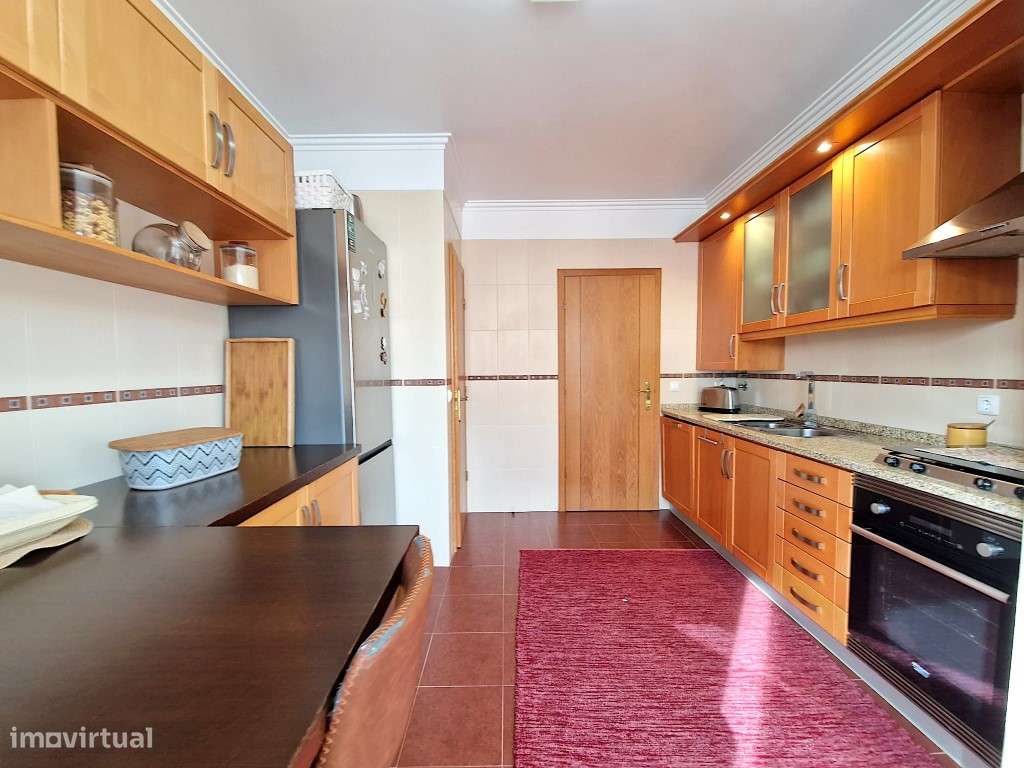 Apartamento T3 em Sesimbra com boas áreas-24