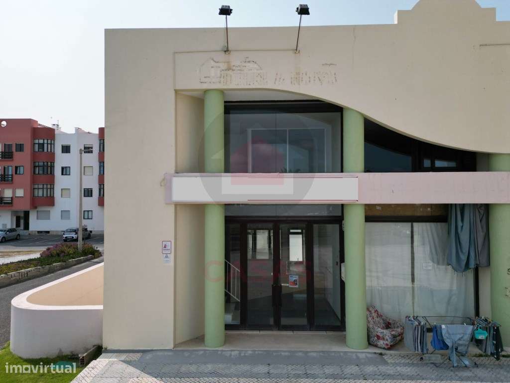 Espaço comercial com 127 m² de área total, distribuída por dois pis... - Grande imagem: 3/20