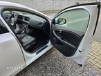 Volvo V40 D3 Inscription - 21