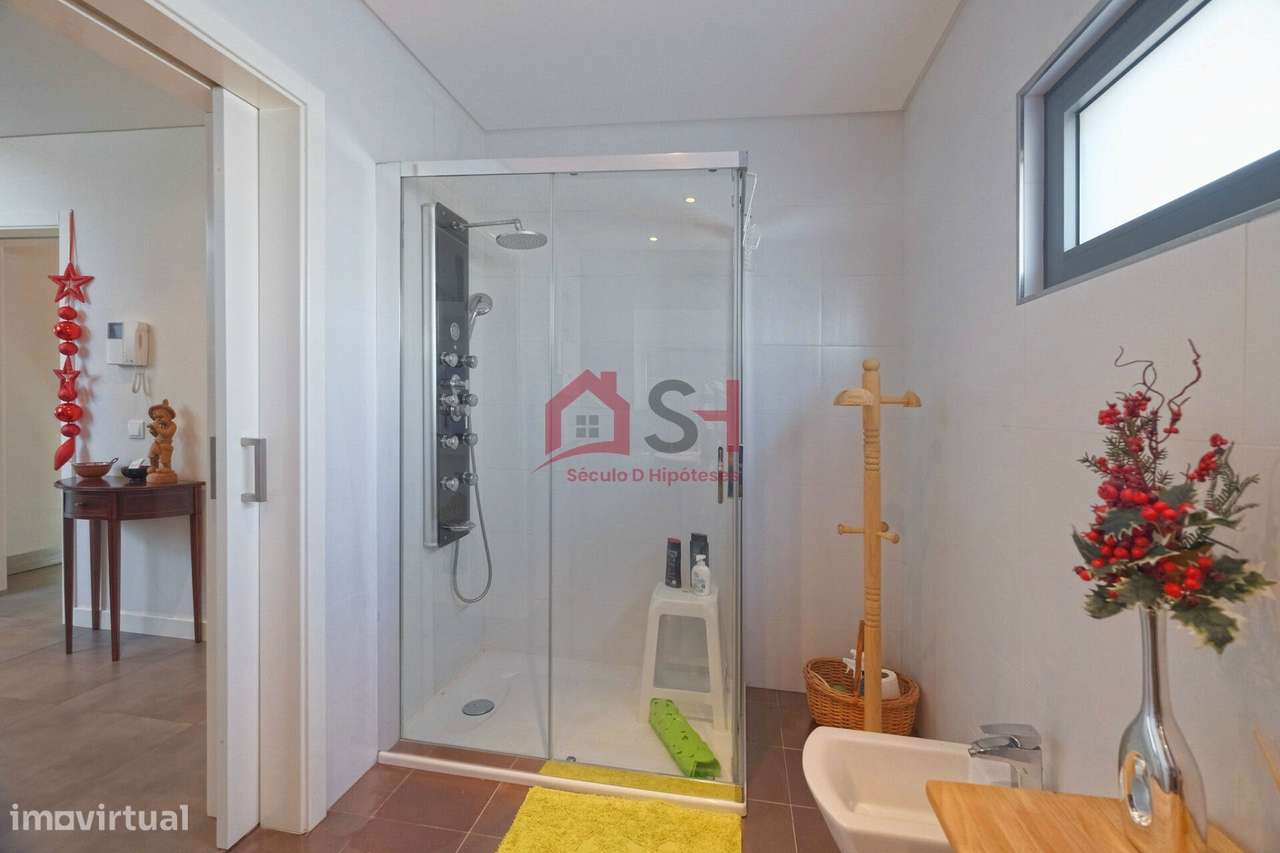 *Deslumbrante Moradia T4, Independente – SILVEIRA  *-14