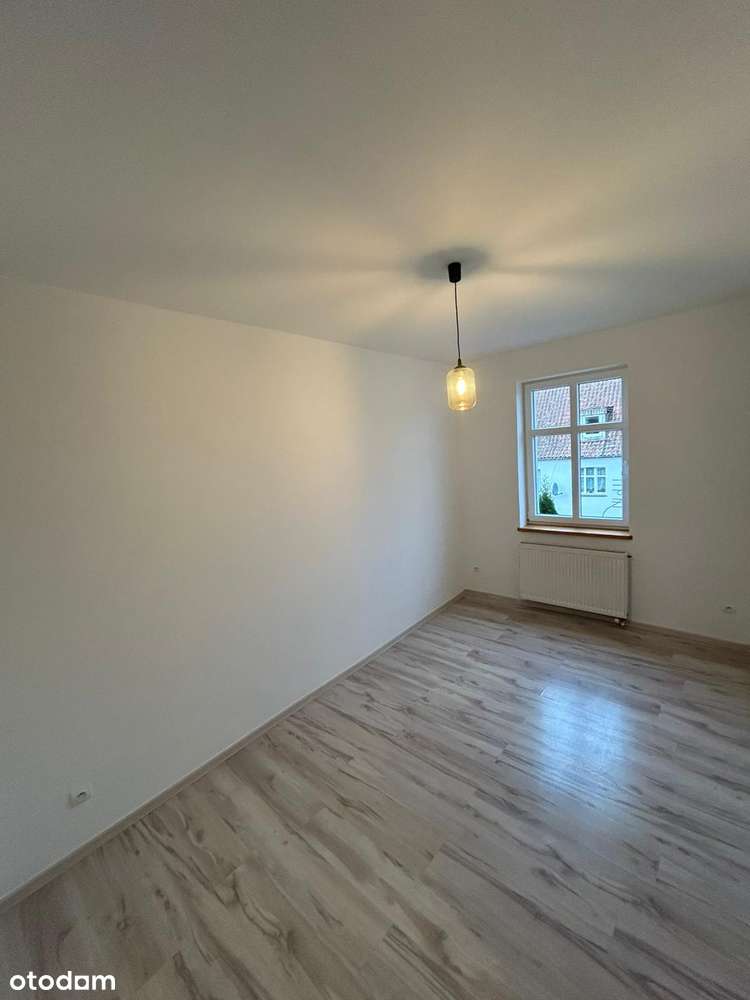 Garaż I Piwnica  I 2 pokoje - Pełny obrazek: 5/16