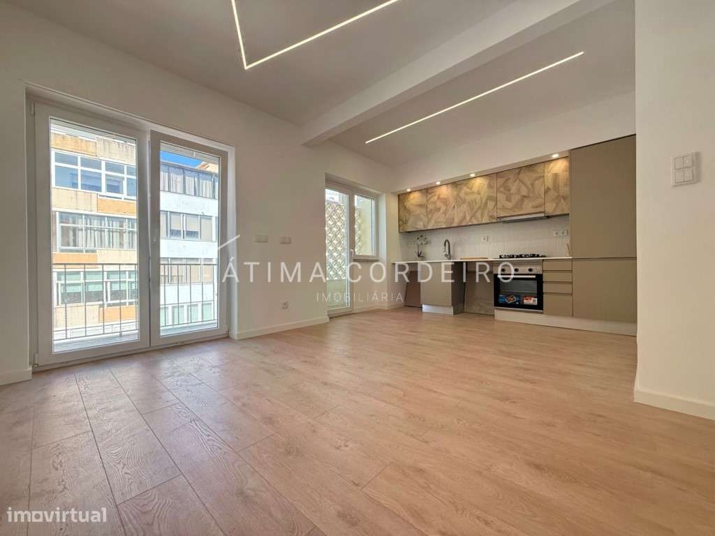 T2 completamente remodelado Praça Gil Vicente-2