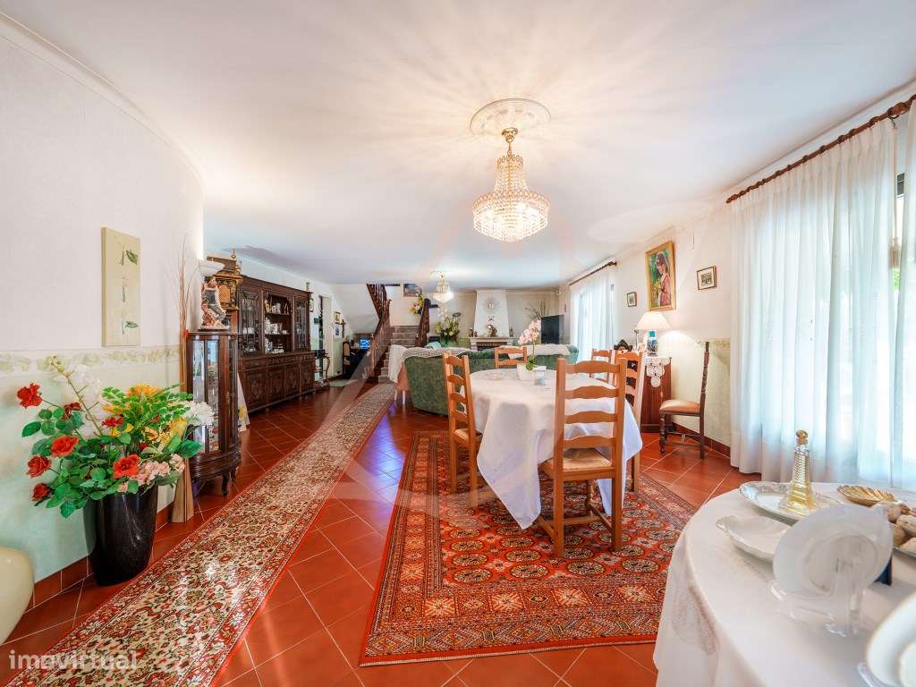 Refúgio Perfeito no Campo com Vista de Sonho e Piscina!-8