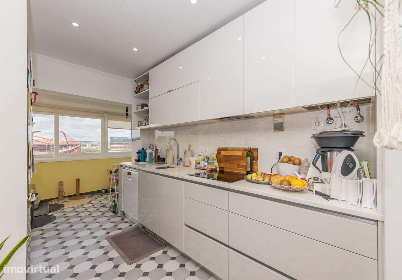 Apartamento T3 duas casas de banho parqueamento em S. Domingos de Benf-5