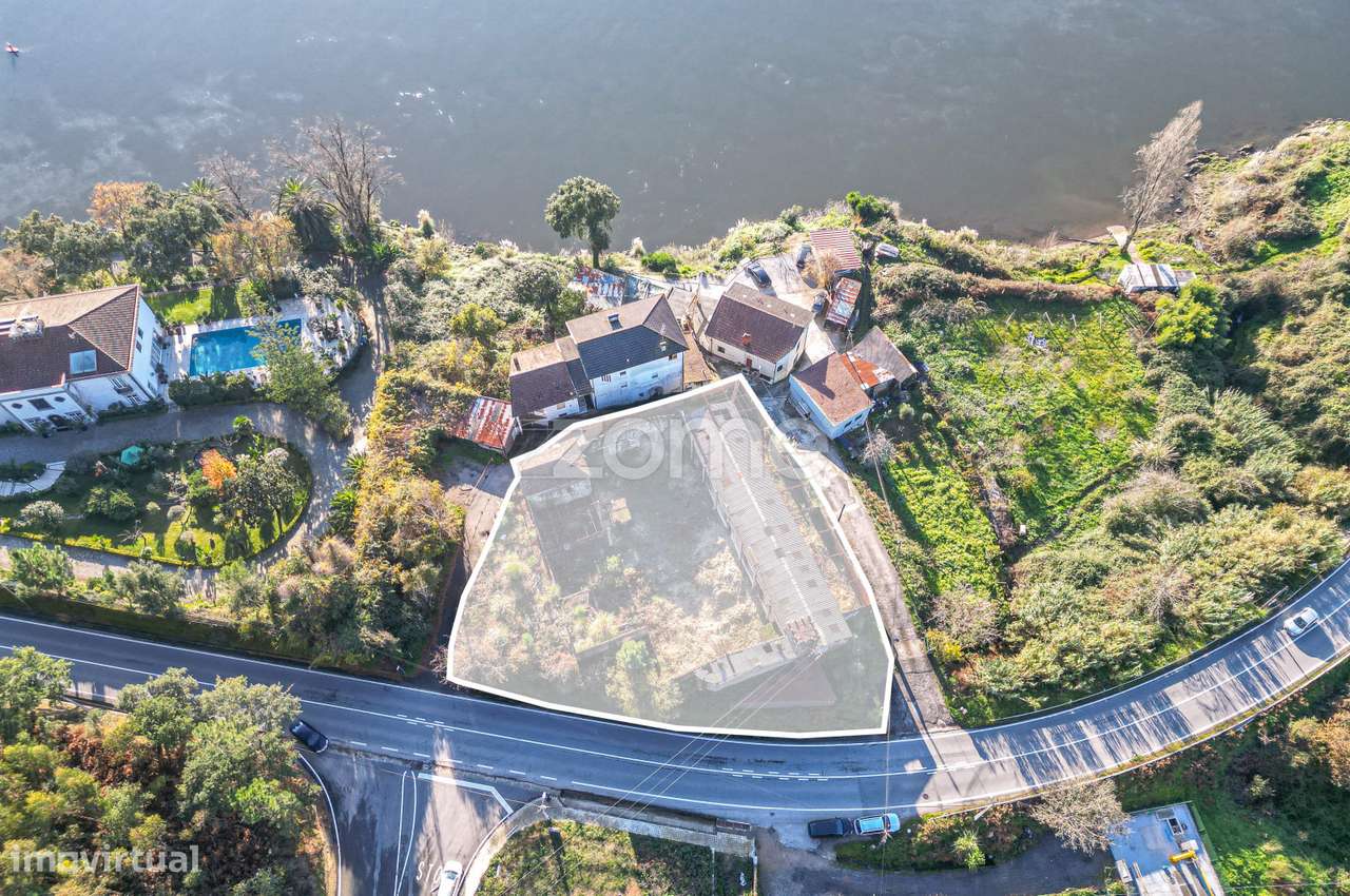 Prédio em ruína com vista Rio Douro – Potencial construção em altur... - Grande imagem: 3/27