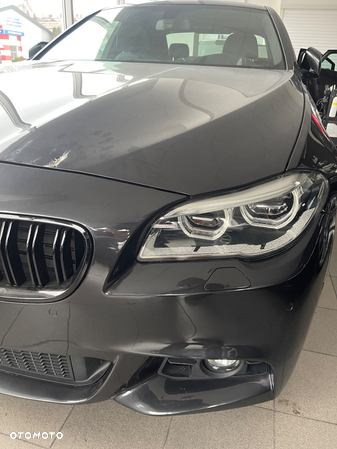 BMW Seria 5 550i xDrive - 2