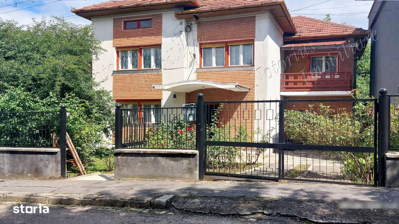 Casă excepțională, ultracentral, Hunedoara. - Imagine principală: 4/12