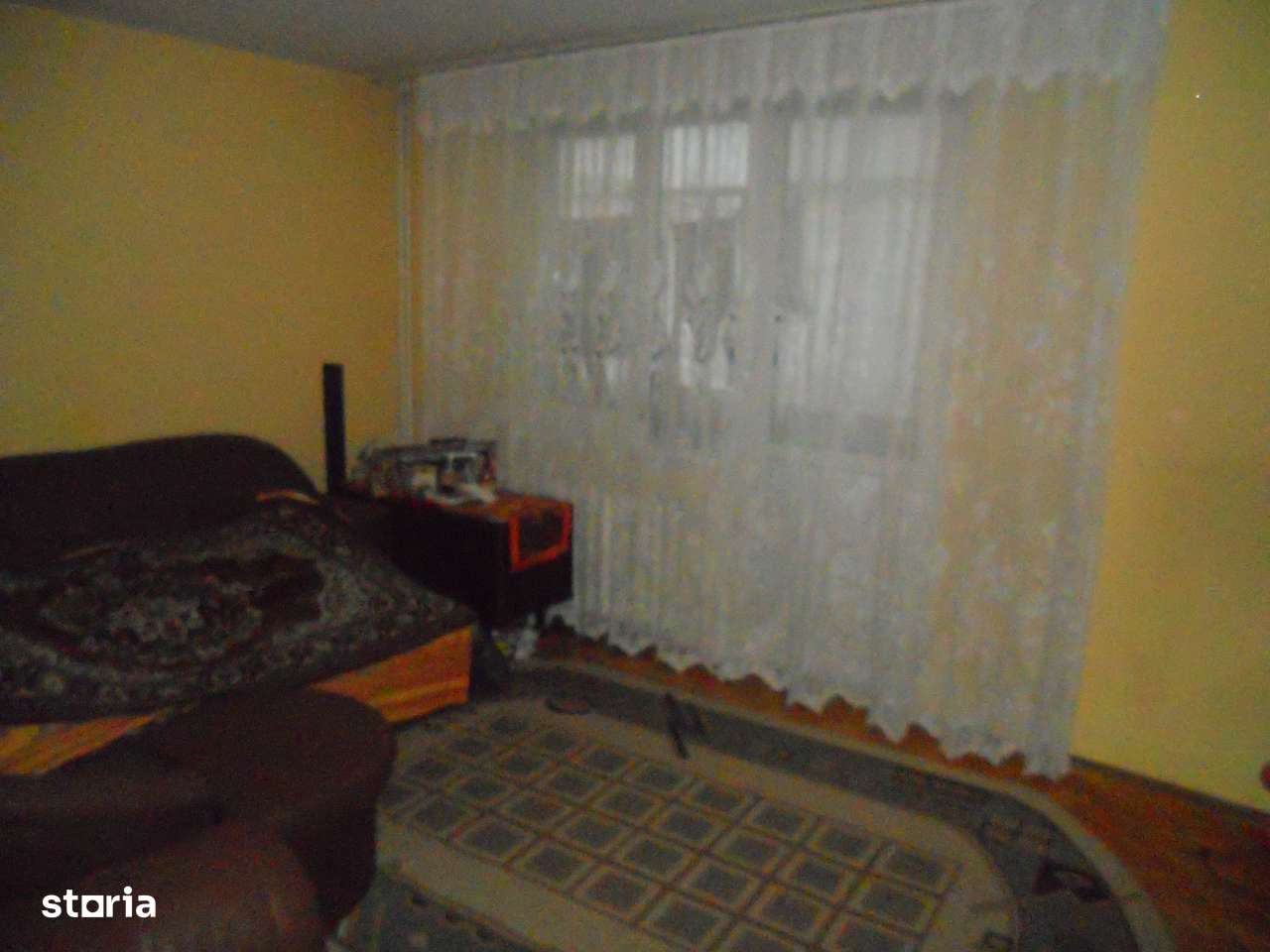 Centru-etajul 1-bloc din anul 1984-decomandat-0