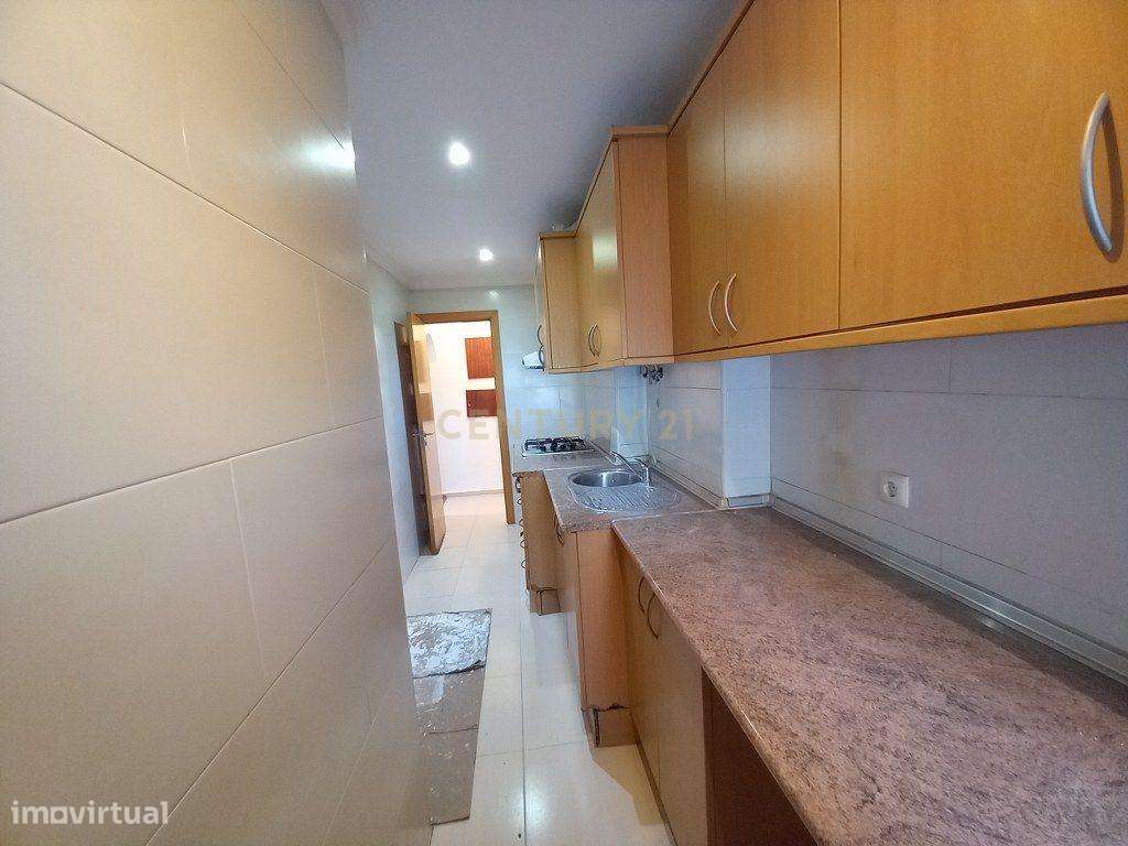 T2 Remodelado Torre - Cascais - Grande imagem: 4/20