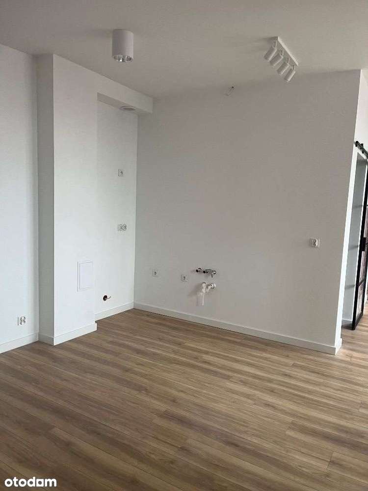 Nowy Apartament  w Centrum , 2 pokoje , Balkon, Piwnica , Parking-5