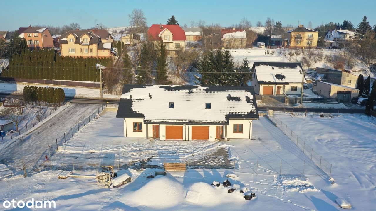 Nowy dom w zabudowie bliźniaczej z garażem i widokiem na Łomżę i Narew-14