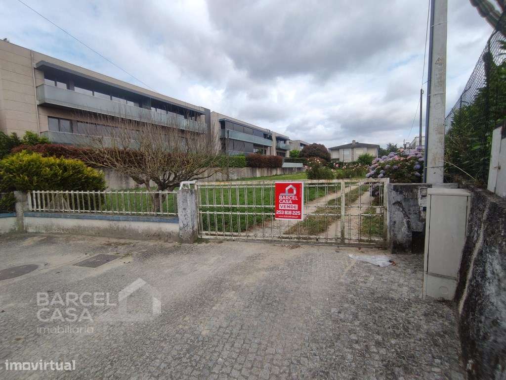 Oportunidade Única de Investimento em Zona Nobre de Barcelinhos - B... - Grande imagem: 5/26