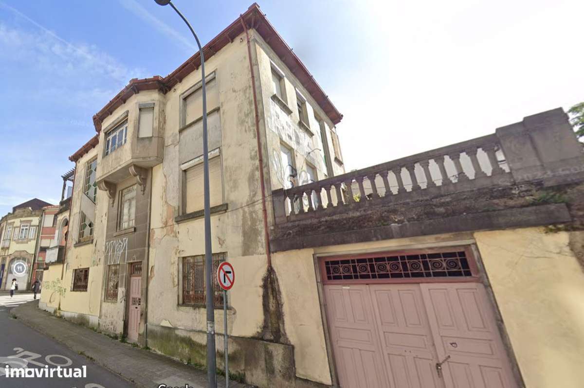 Palacete datado de 1930 - Grande imagem: 5/11