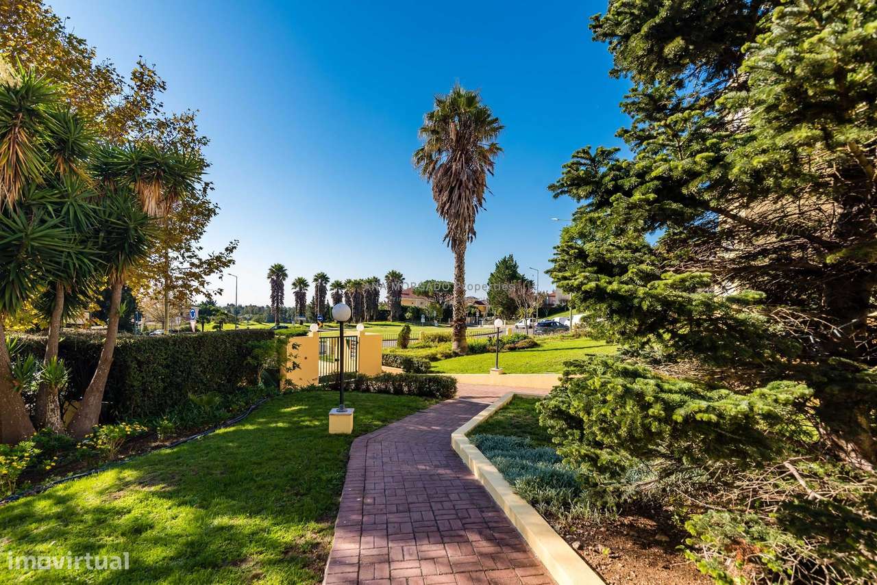 PARA INVESTIDORES - Apartamento T3+1 Renovado na Quinta da Beloura-34