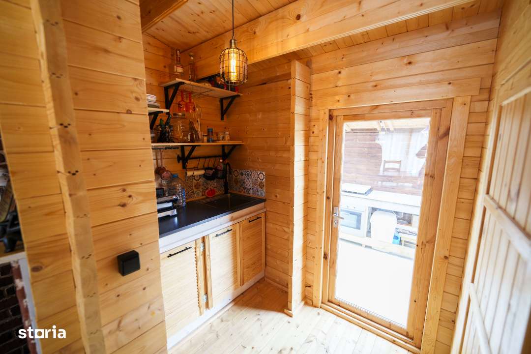 Casa din lemn,la cheie Podari, 500mp teren!-5