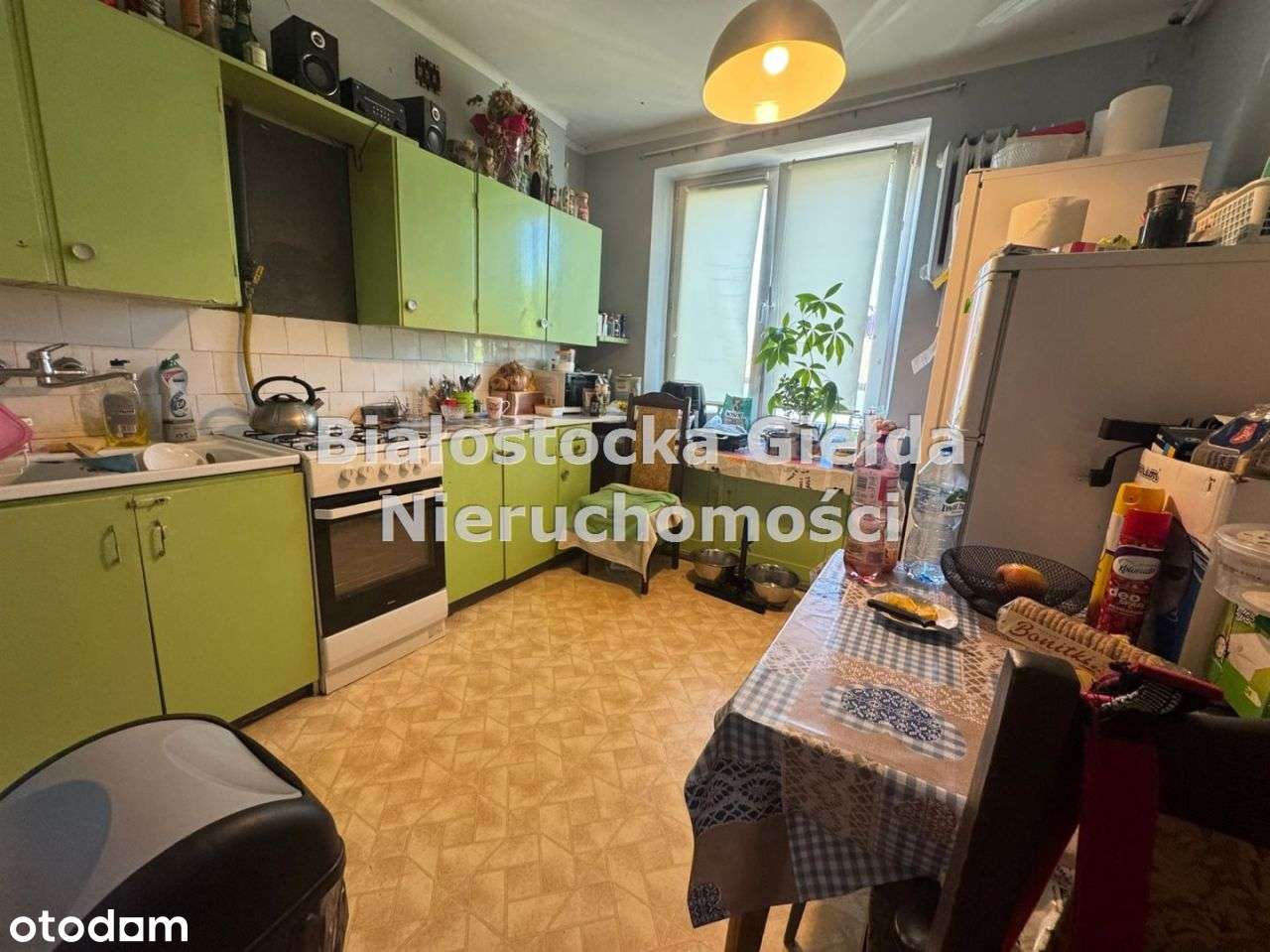 2 pokoje III piętro pow.47,35 m2 ścisłe centrum.-0