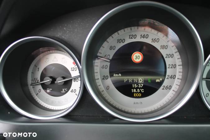 Mercedes-Benz Klasa C 180 CDI 7G-TRONIC Avantgarde Edition - 24