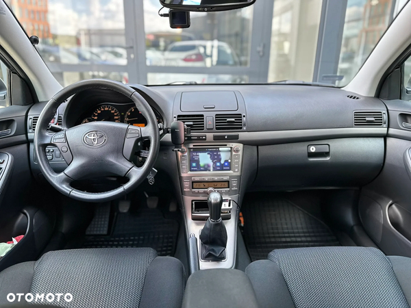 Toyota Avensis 2.0 VVT-i Sol plus Premium - 36