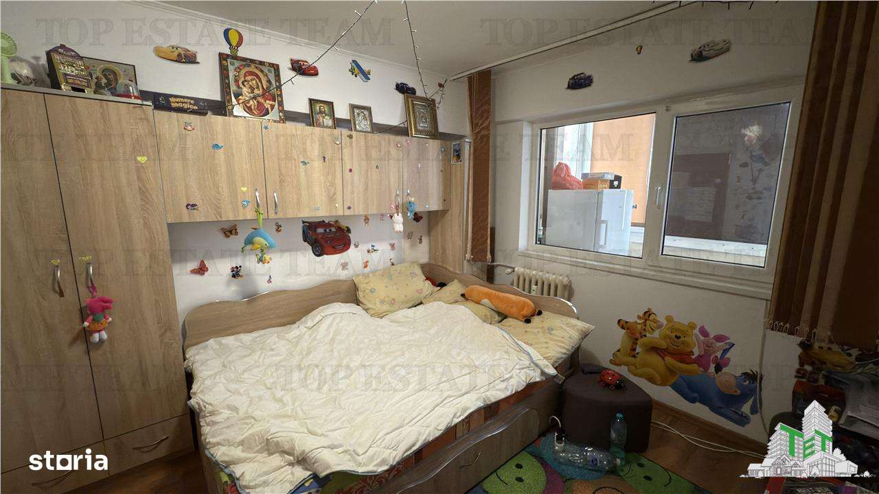 Apartament 3 camere 2 bai bloc 1984 zona metrou 1 Decembrie 1918 - Imagine principală: 4/10