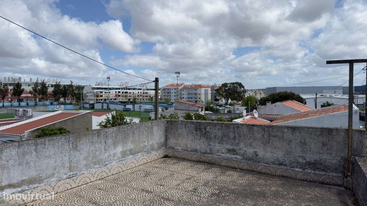 Moradia T3 + anexoT3 + sótão - 195 m2 - Abóboda - São Domingos de Rana-34