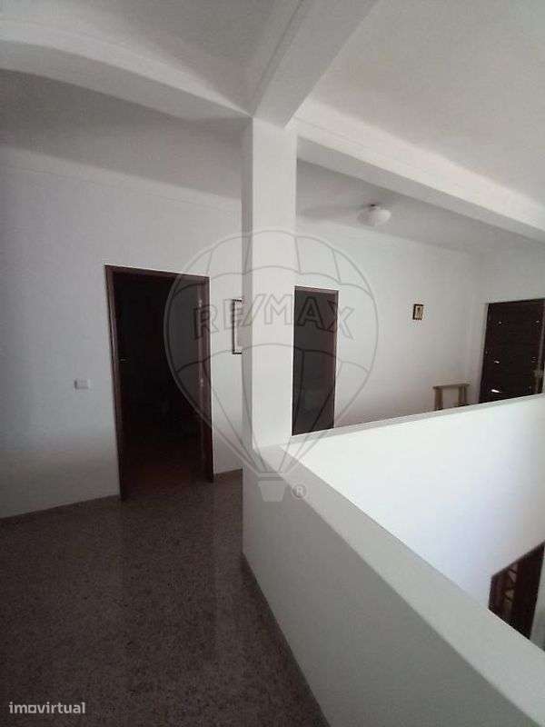 Moradia T6 para venda-11