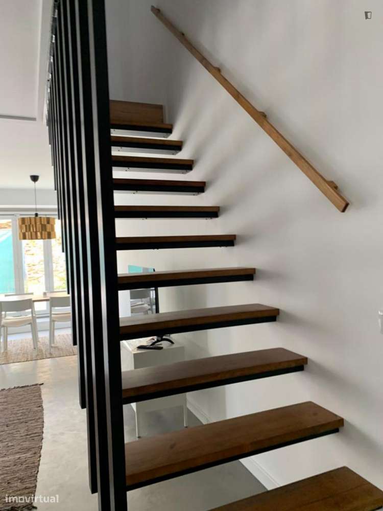 Quarto - localizado em Setubal - Grande imagem: 1/6