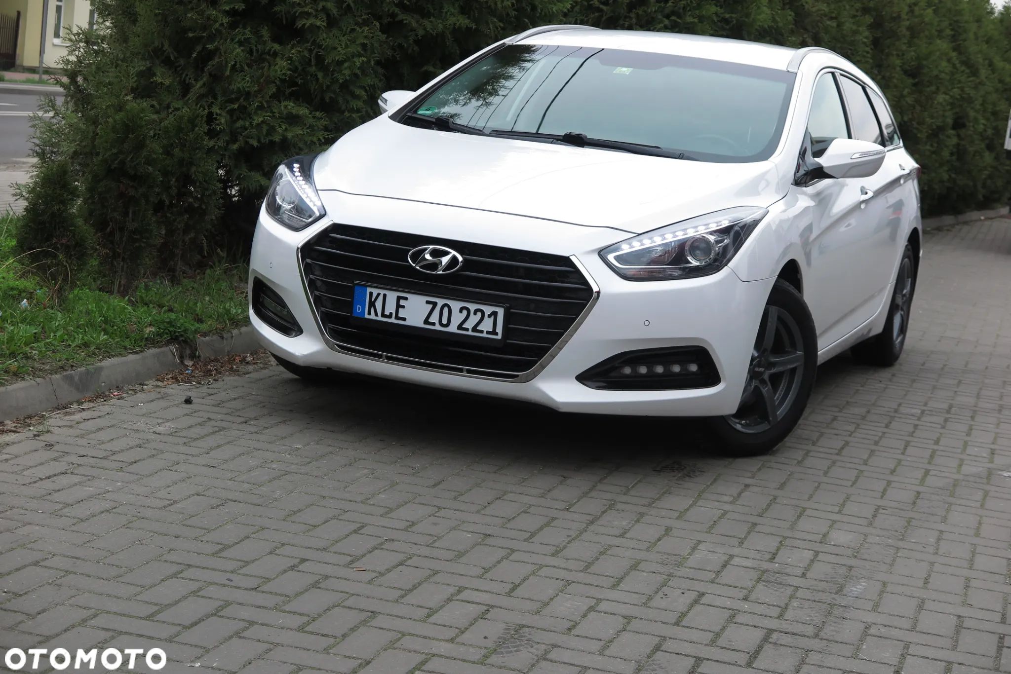 Hyundai i40 i40cw 1.7 CRDi Automatik Premium - 1