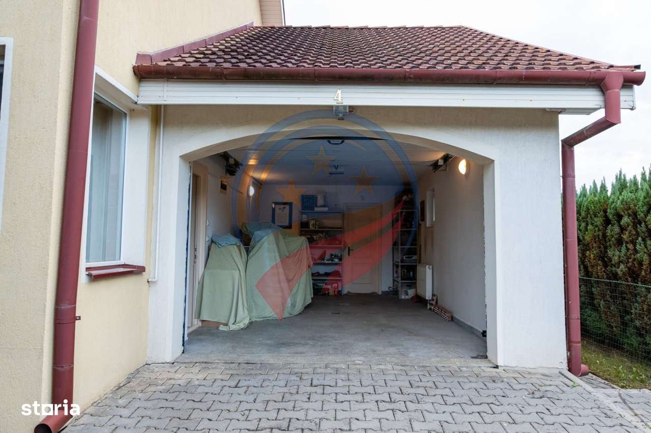 Vila superba cu cinci camere zona centrala - Imagine principală: 5/20