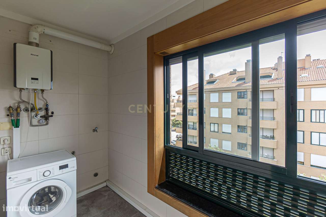 T3 Duplex junto ao Hospital de São João-9
