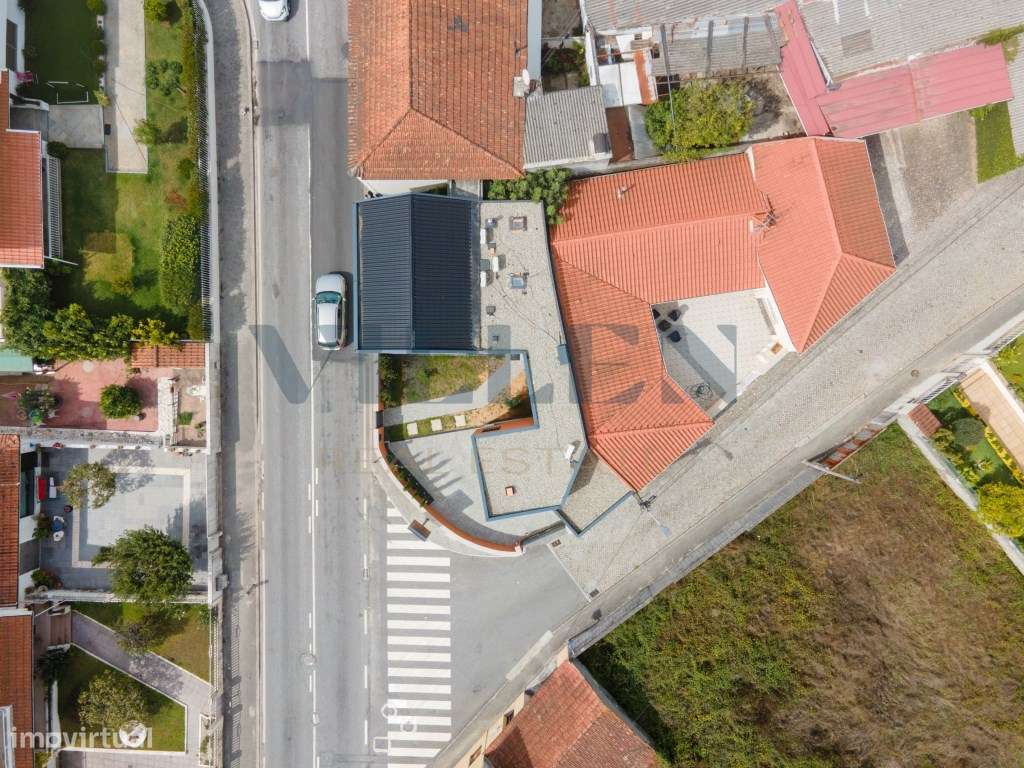 Moradia T3 de Luxo na Trofa-36