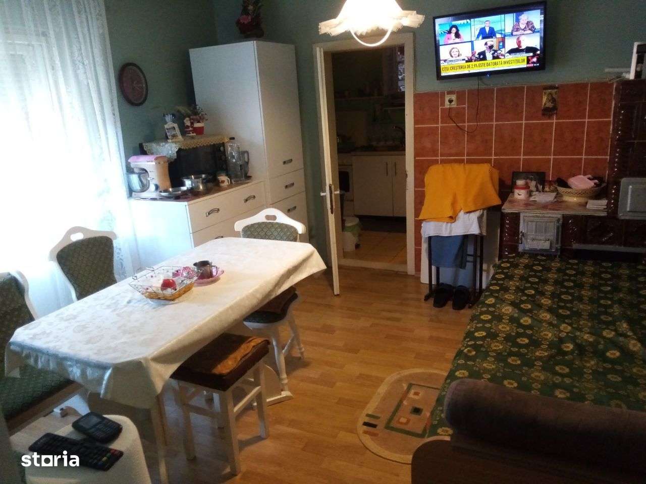 Gospodărie cu 2 case,6 camere,3 băi,teren 1.080 mp,Șoimuș - Imagine principală: 5/20