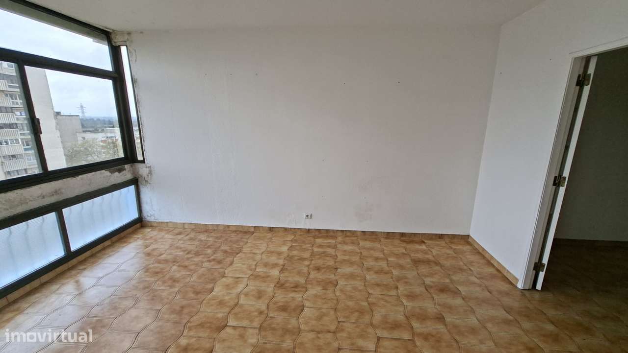 Apartamento T3 com 100m² em Santo António da Charneca-4