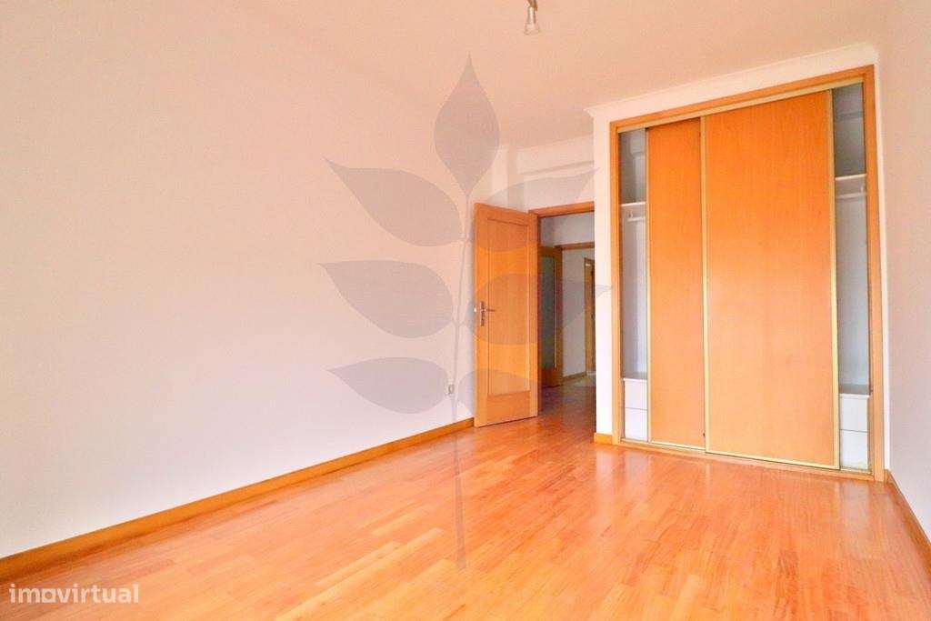 Apartamento T3 - Gualtar - Cozinha Totalmente Equipada-10