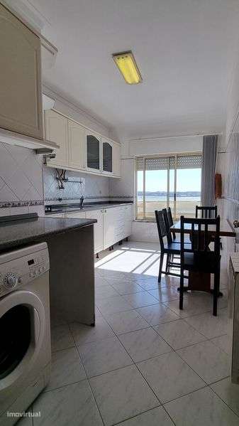 Aluga-se t2  + 1 Barreiro - Grande imagem: 4/8