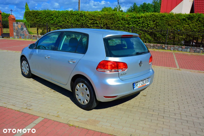 Volkswagen Golf - 5