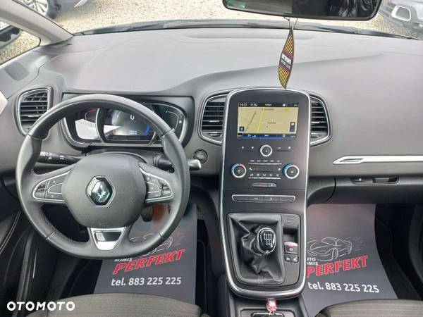 Renault Scenic - 18