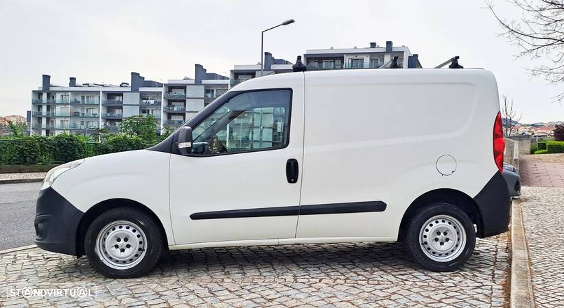 Opel Combo 1.3 EcoFlex - 4