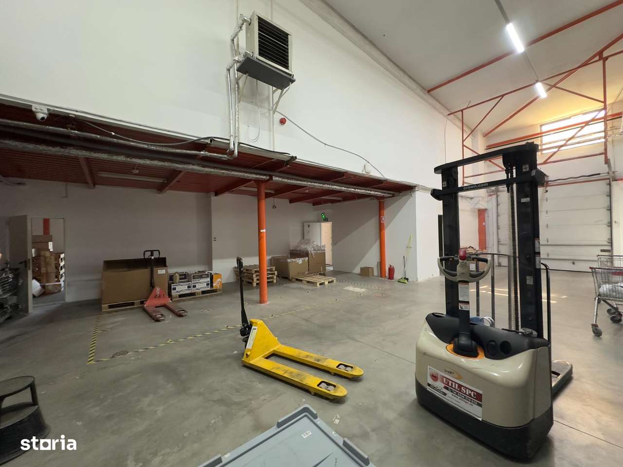 Hala si birouri, de la 220mp la 370mp, zona Mall Moldova - Imagine principală: 3/15